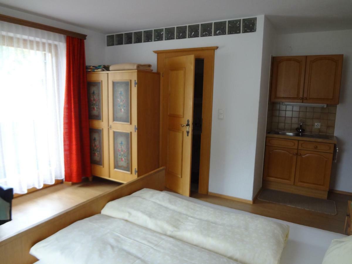 Haus Bergheimat Hotel Kals-am Großglockner Buitenkant foto