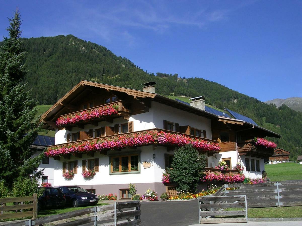 Haus Bergheimat Hotel Kals-am Großglockner Buitenkant foto